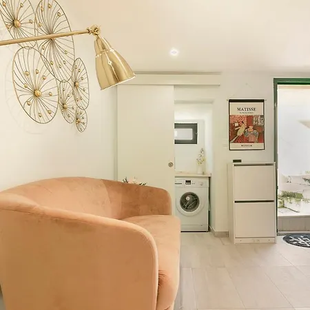 Cosy Duplex House In Downtown Vakantiehuis Lissabon