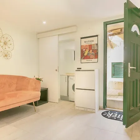 Cosy Duplex House In Downtown *