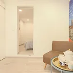 Cosy Duplex House In Downtown *
