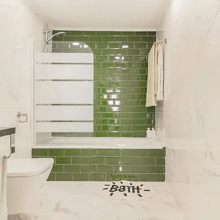 Cosy Duplex House In Downtown בית נופש