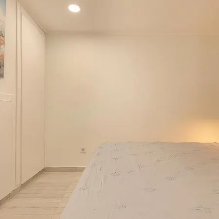 Cosy Duplex House In Downtown 펜션