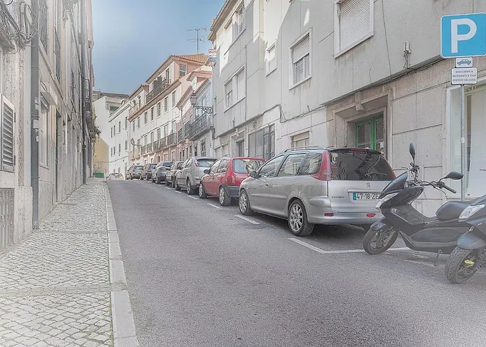 Cosy Duplex House In Downtown Lisbon